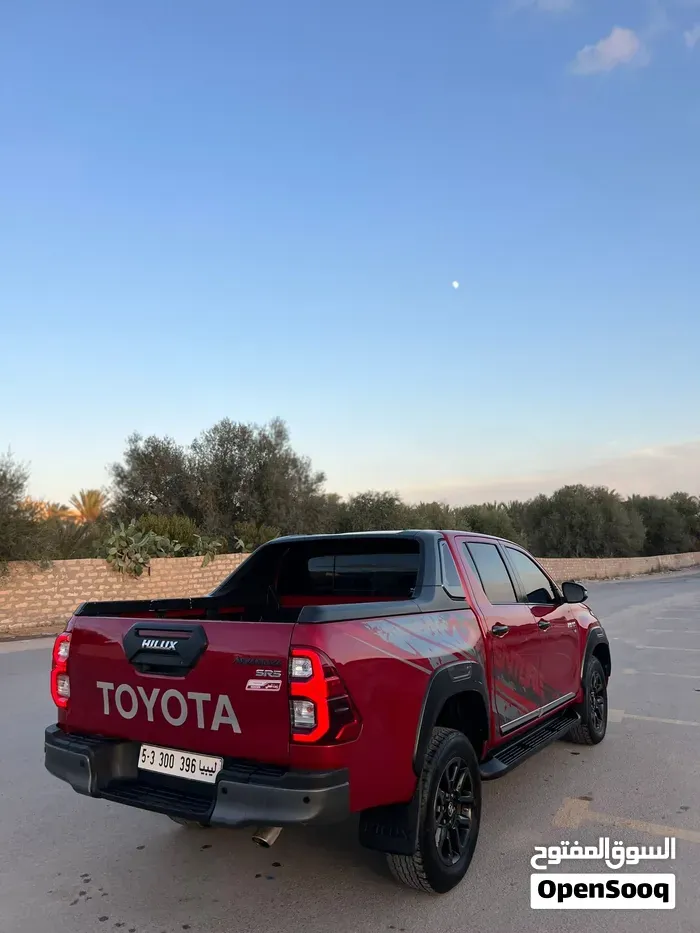 Toyota Hilux 2020 photo 2