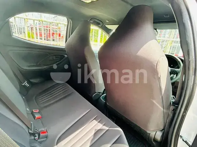 Toyota Yaris 2024 photo 5