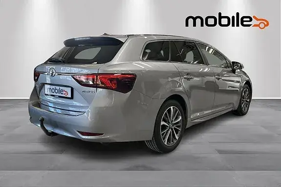 Toyota Avensis 2016 photo 3