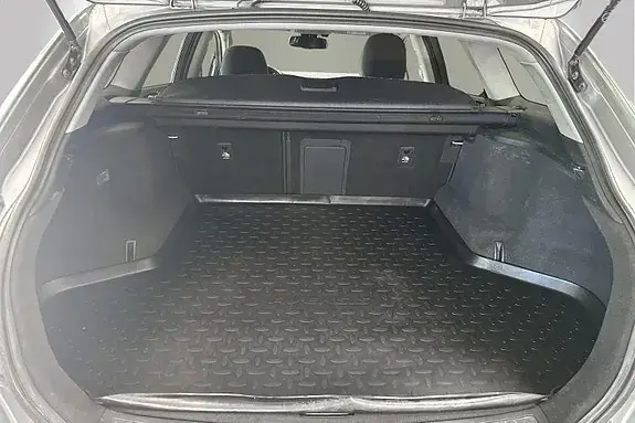 Toyota Avensis 2016 photo 5