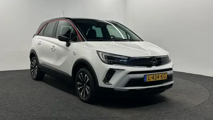 Opel Crossland X 2021 photo 3