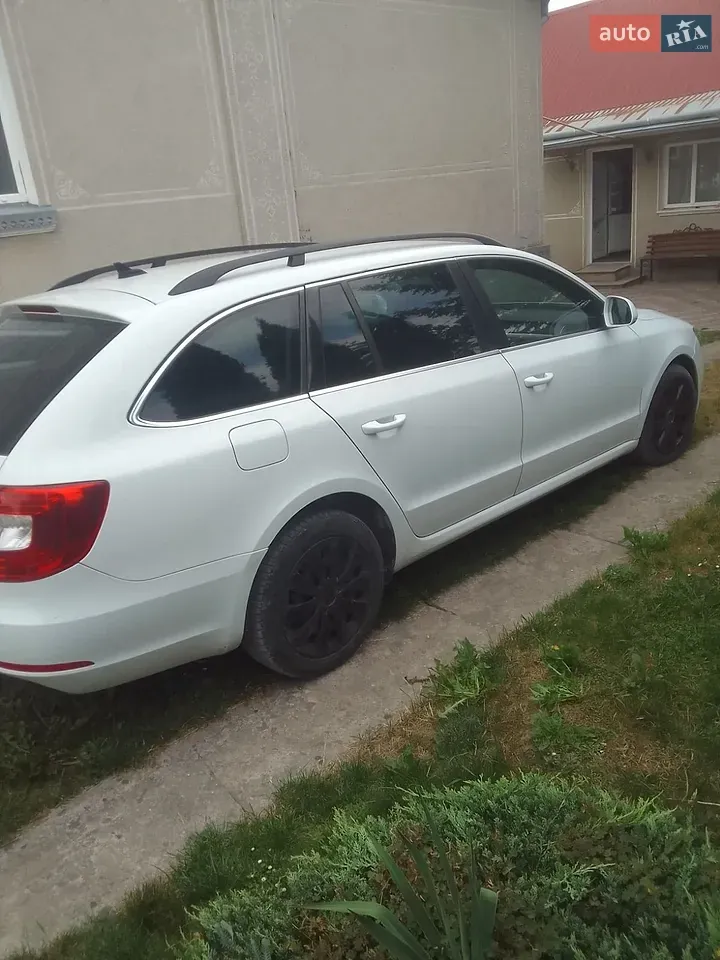 Skoda Superb 2015 photo 3