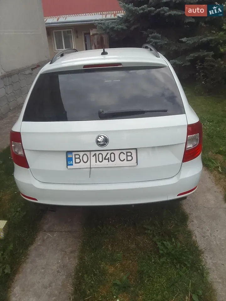 Skoda Superb 2015 photo 4