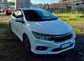 Honda Grace 2017 photo 2