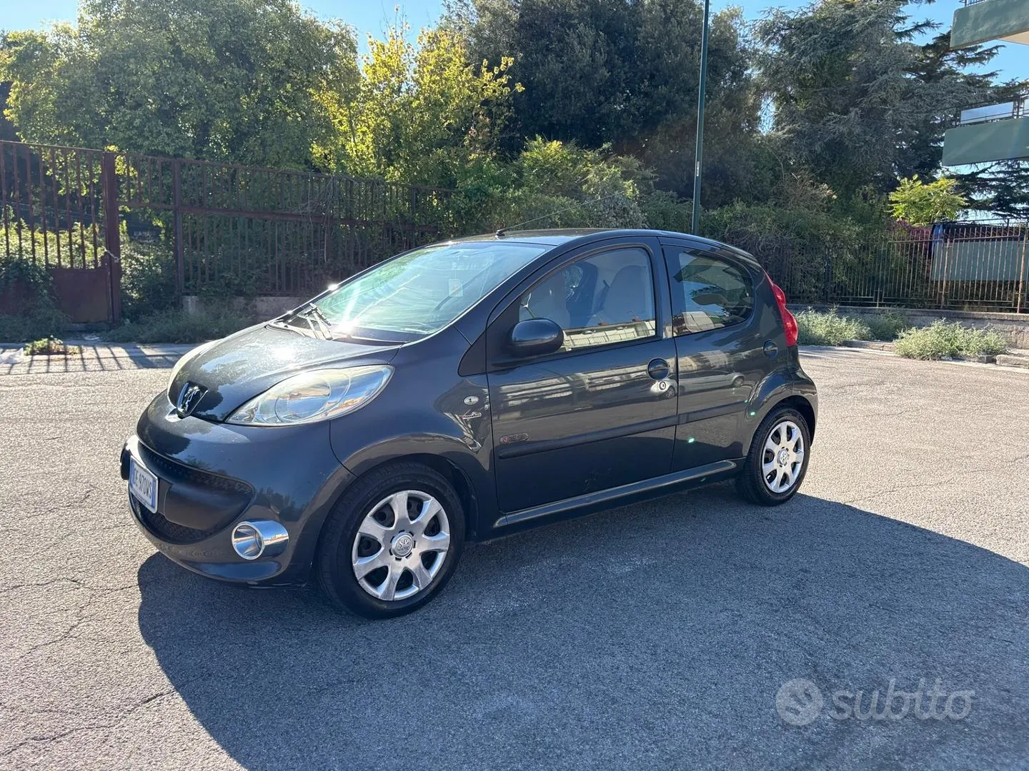 Peugeot 107 2006 photo 4