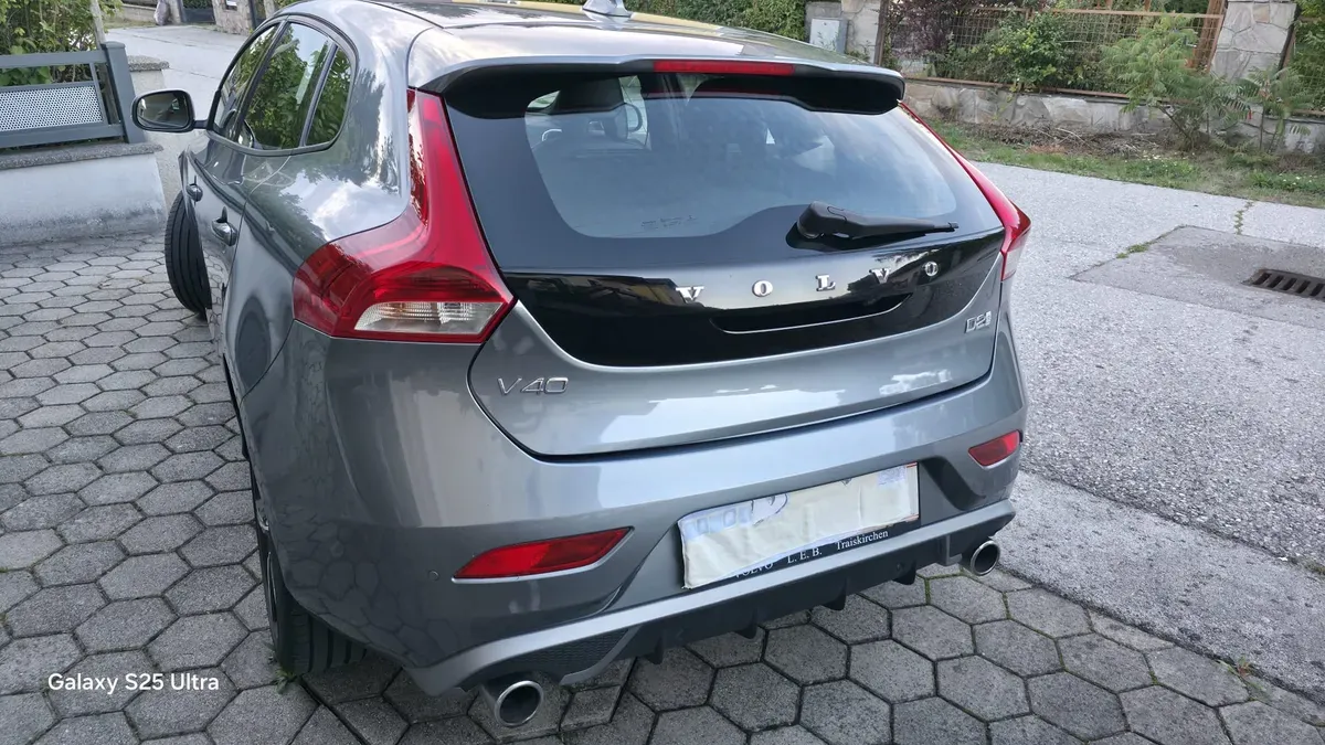 Volvo V40 2016 photo 3