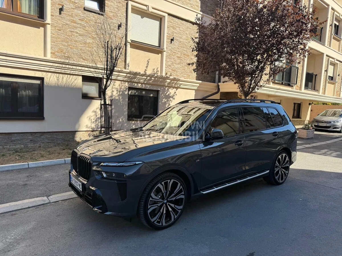 BMW X7