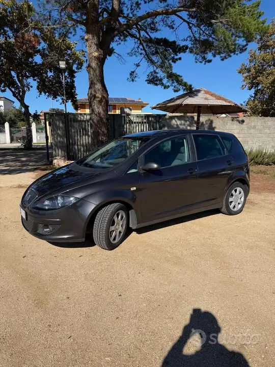 Seat Altea 2006 photo 2