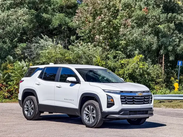 Chevrolet Equinox 2027 photo 3