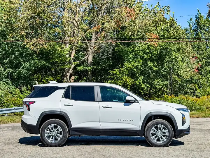 Chevrolet Equinox 2027 photo 5