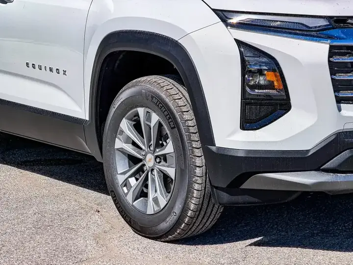 Chevrolet Equinox 2027 photo 4