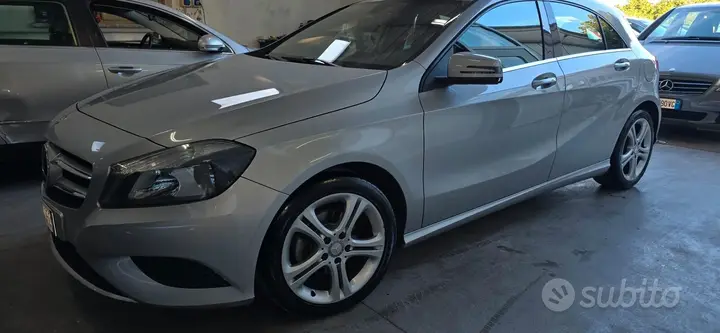 Mercedes-Benz A 2015 photo 3