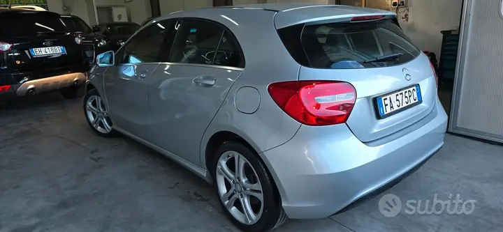 Mercedes-Benz A 2015 photo 4
