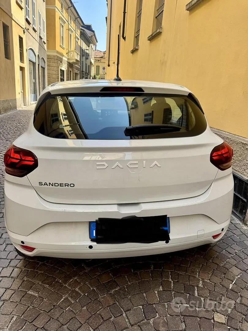 Dacia Sandero 2024 photo 2