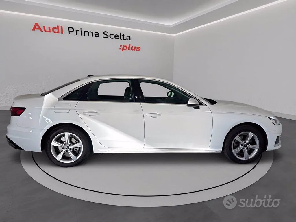 Audi A4 2024 photo 3