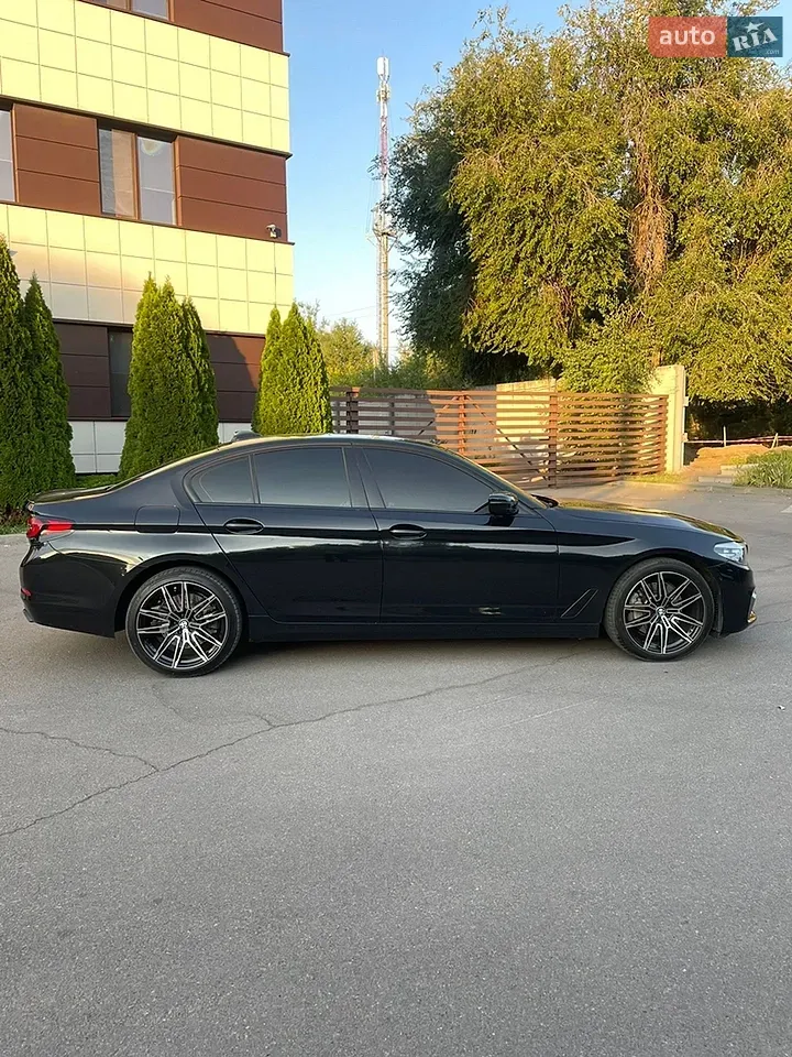 BMW 5 Series 2017 photo 5