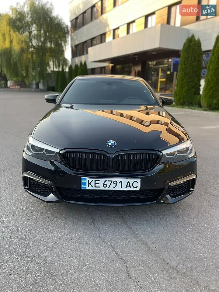 BMW 5 Series 2017 photo 2