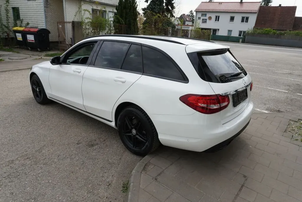 Mercedes-Benz C-Class 2016 photo 3