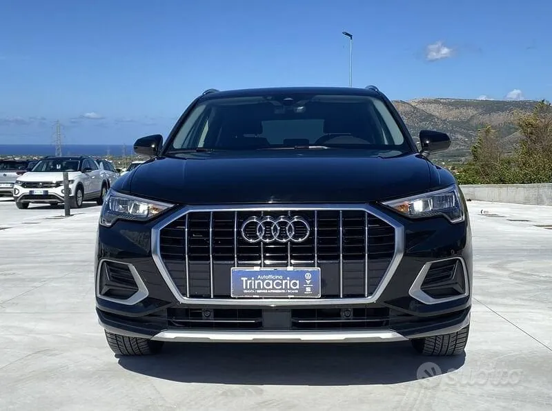 Audi Q3 2022 photo 2