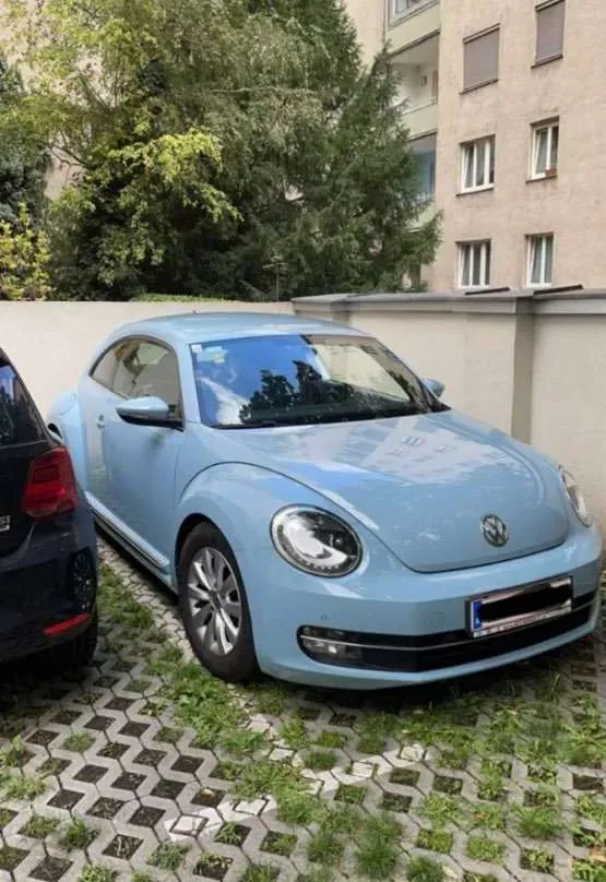 Volkswagen Beetle 2012 photo 2