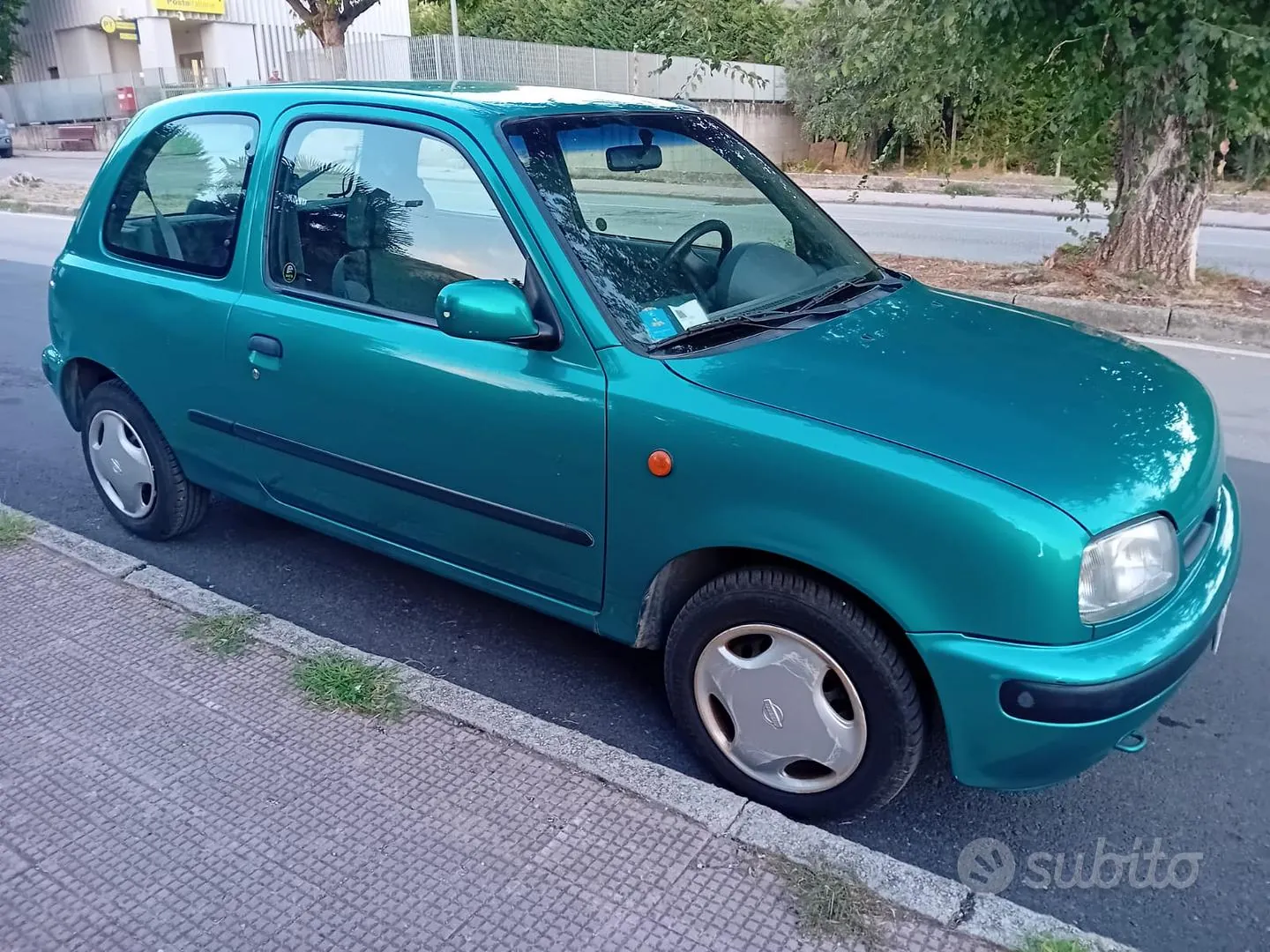 Nissan Micra 1997 photo 3