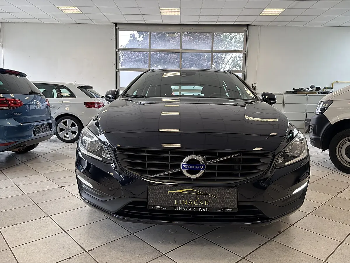 Volvo V60 2018 photo 2