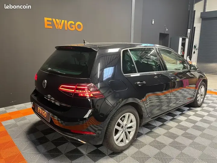 Volkswagen Golf 2020 photo 2