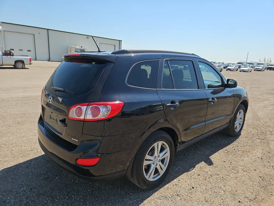Hyundai Santa Fe 2011 photo 4