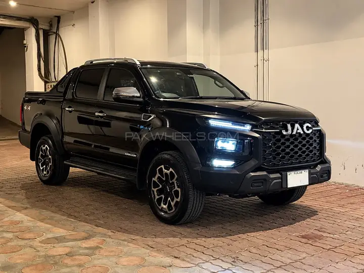 JAC T9