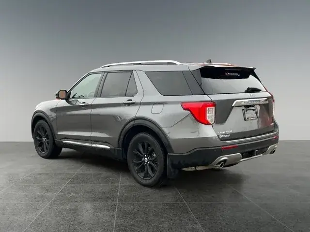 Ford Explorer 2022 photo 4
