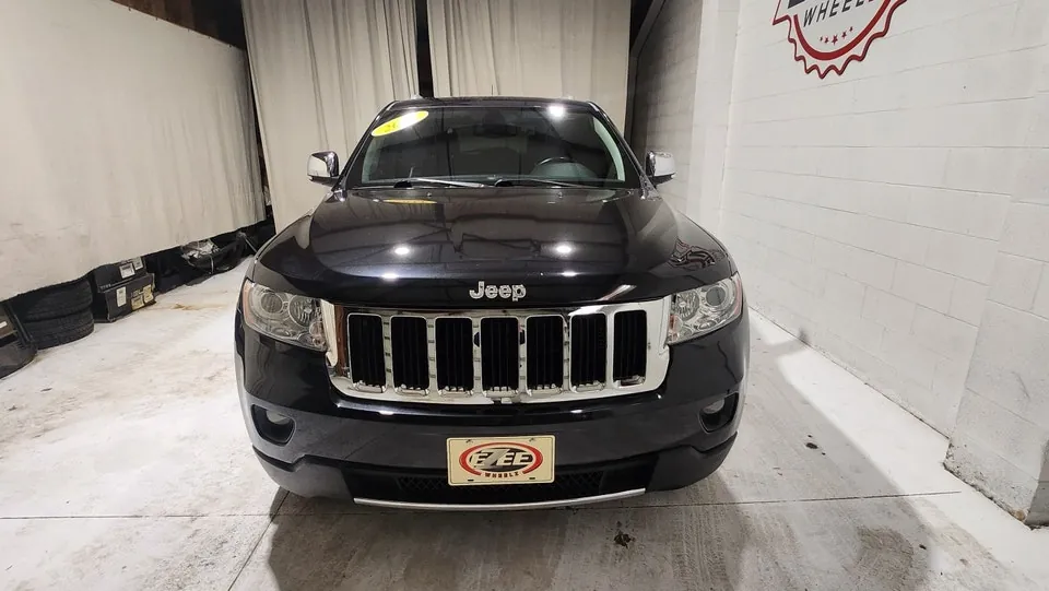 Jeep Grand Cherokee 2011 photo 2