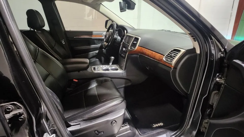 Jeep Grand Cherokee 2011 photo 5