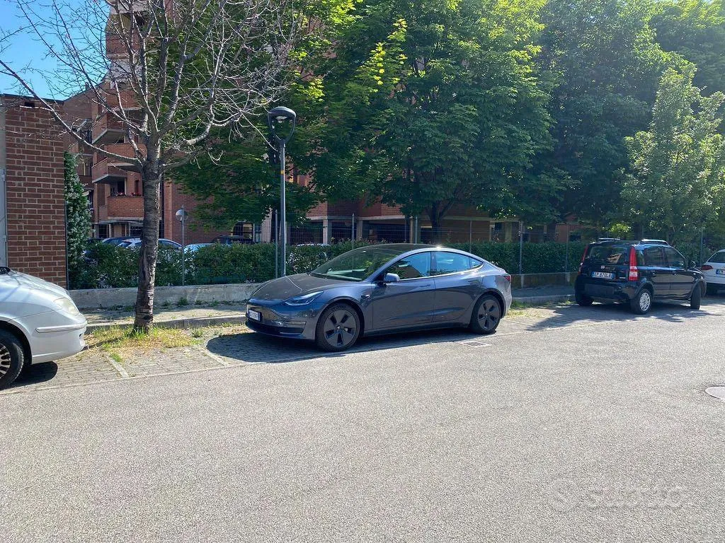 Tesla Model 3 2020 photo 3