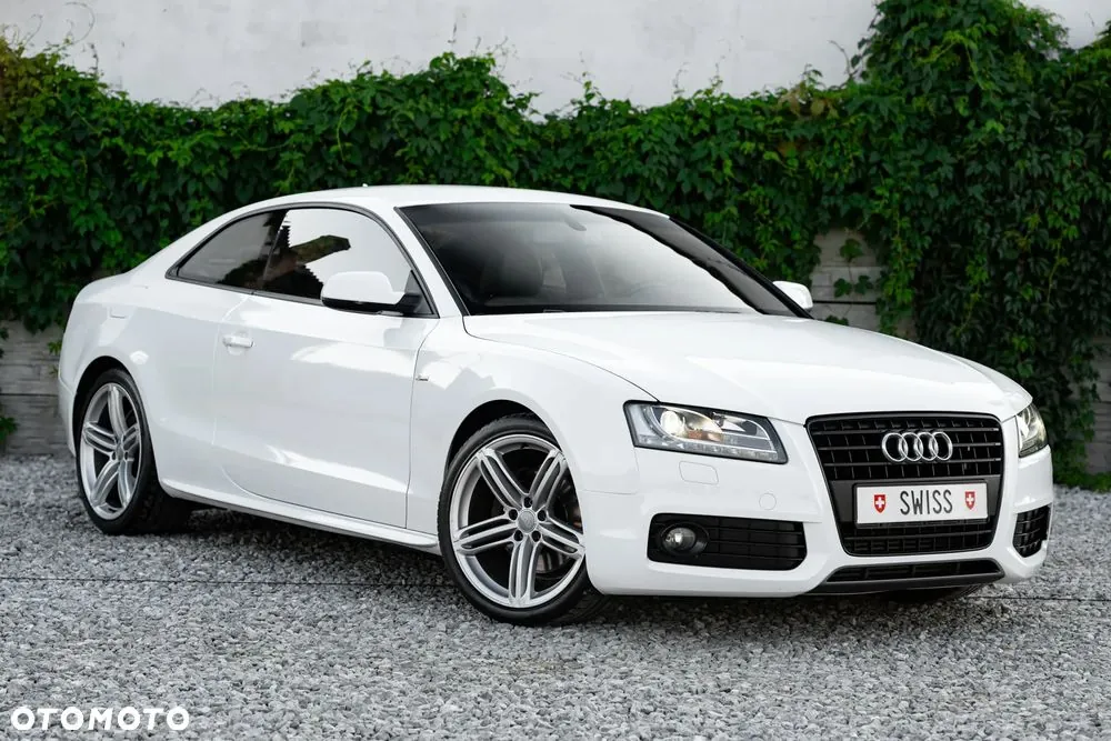Audi A5 2010 photo 2