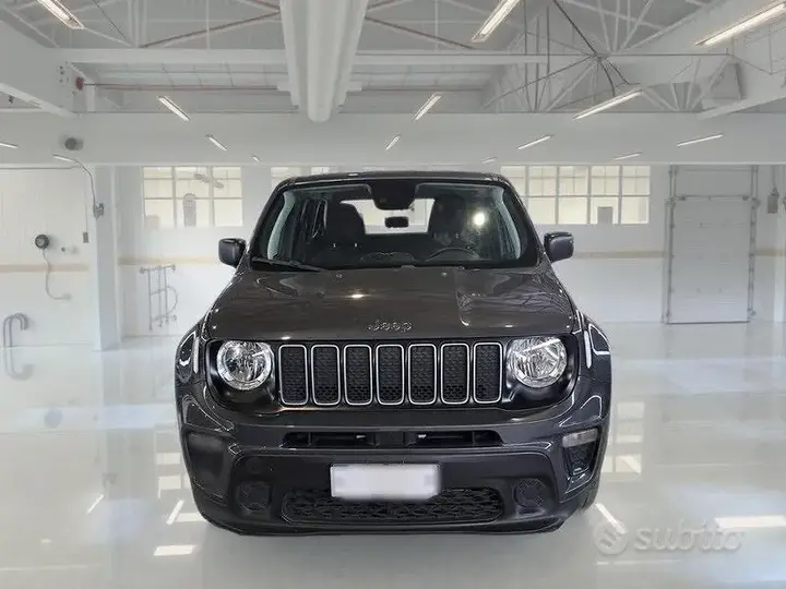 Jeep Renegade 2023 photo 2