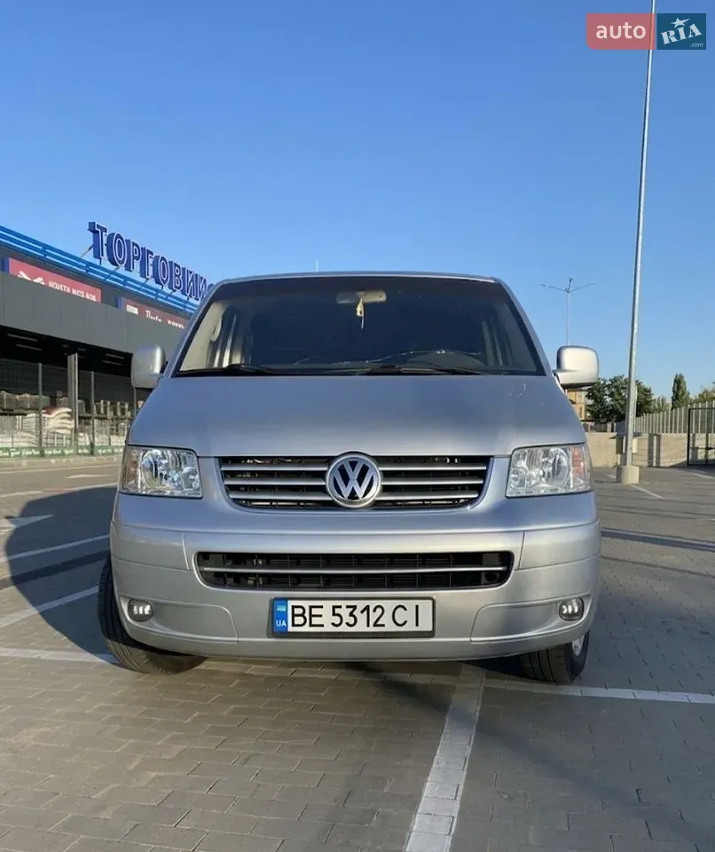 Volkswagen Transporter 2009 photo 2