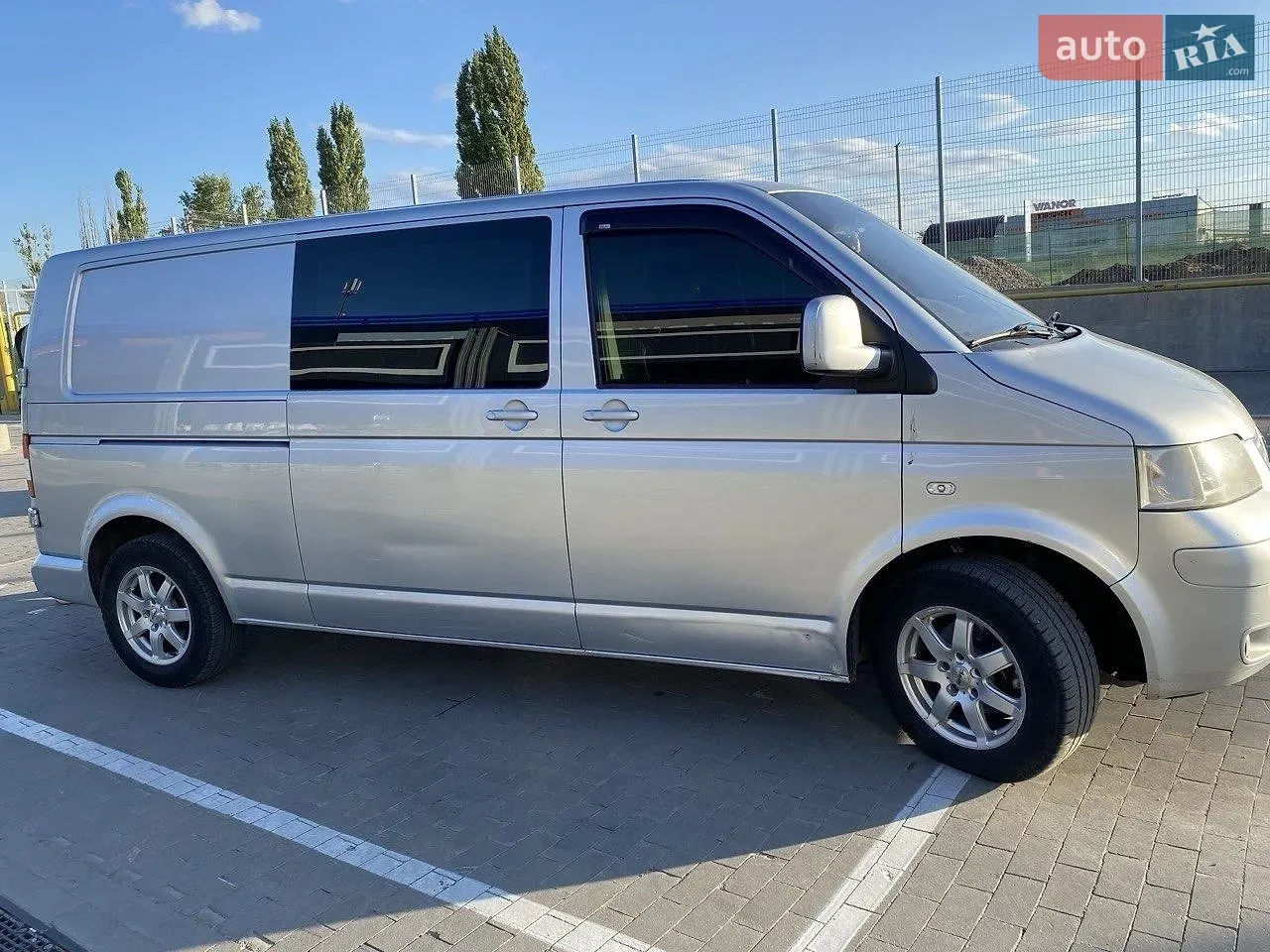 Volkswagen Transporter 2009 photo 5