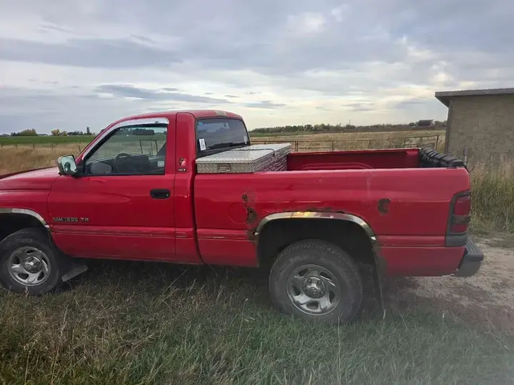 Ram 1500 1995 photo 3