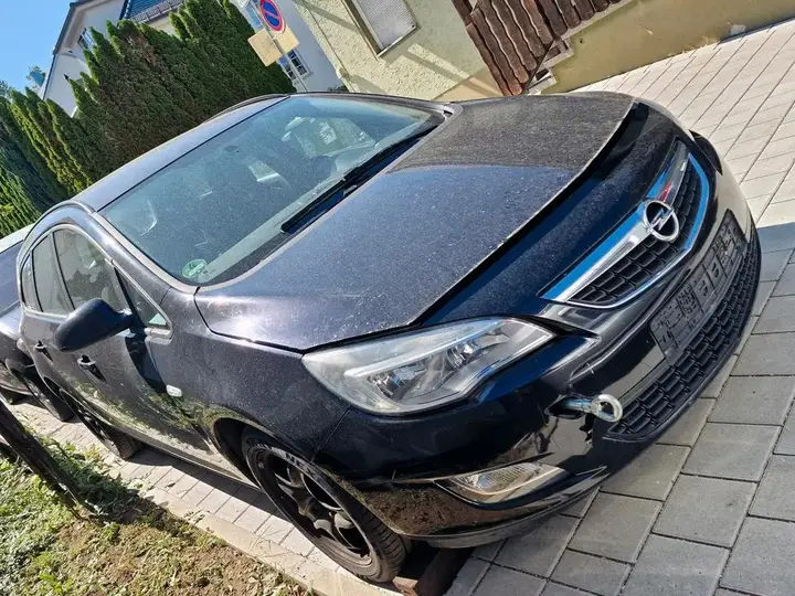 Volkswagen Astra J