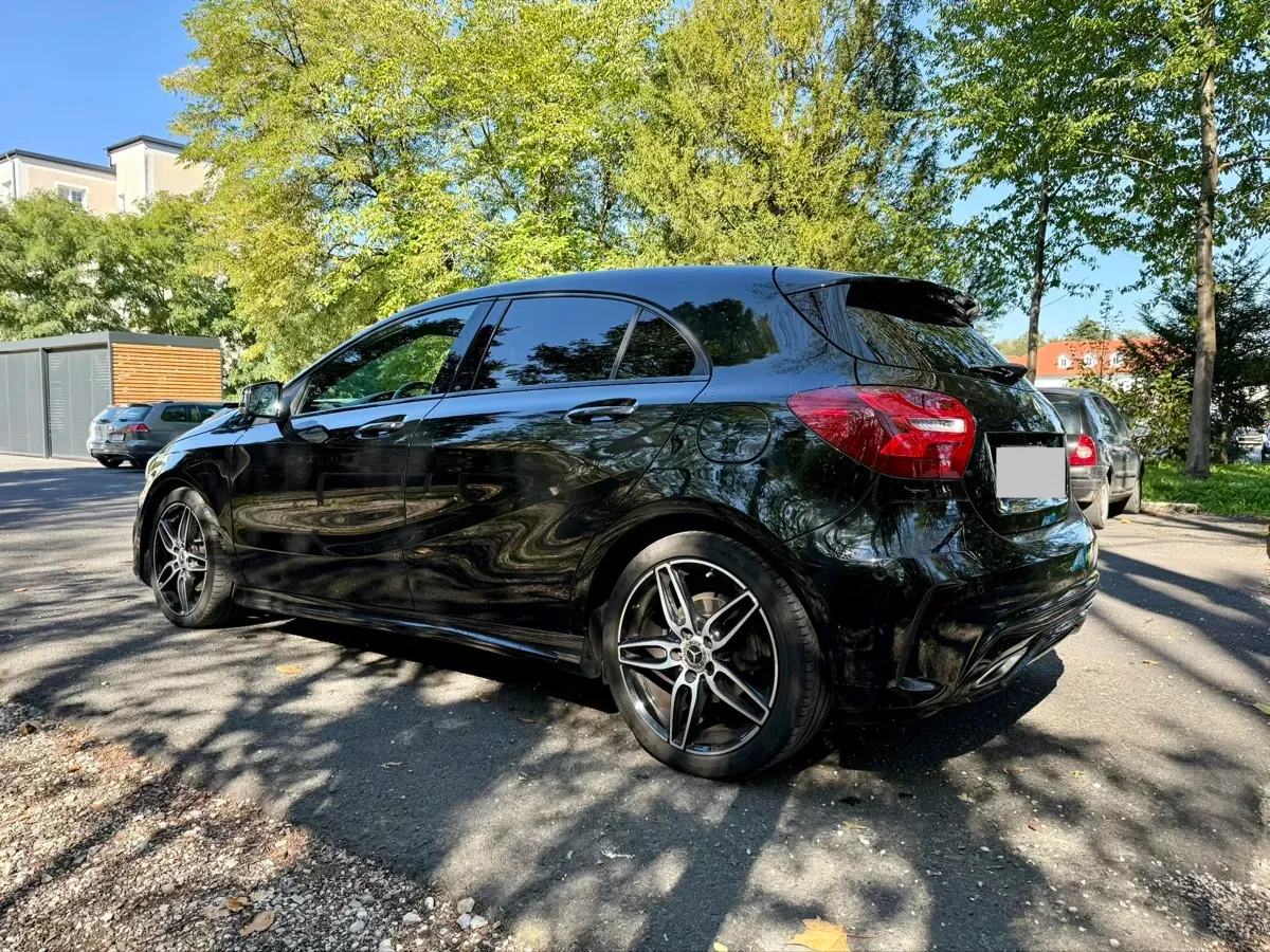 Mercedes-Benz A-Class 2017 photo 3
