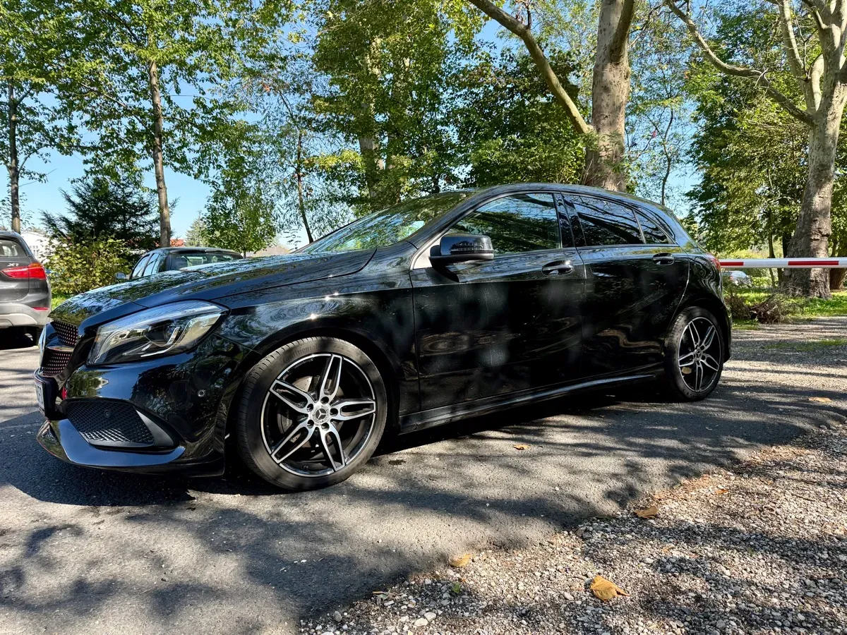 Mercedes-Benz A-Class 2017 photo 2