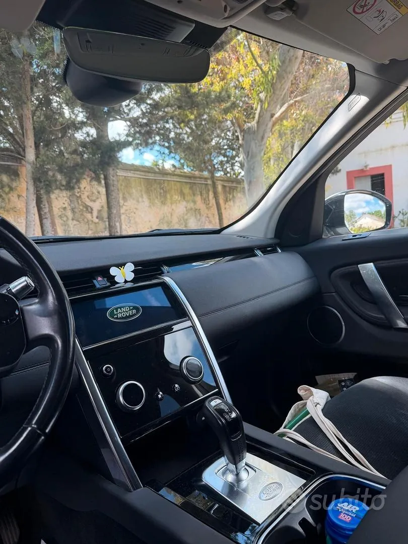 Land Rover Discovery Sport 2020 photo 5