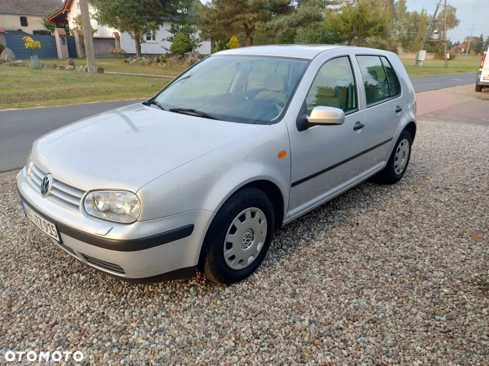 Volkswagen Golf 1999 photo 2
