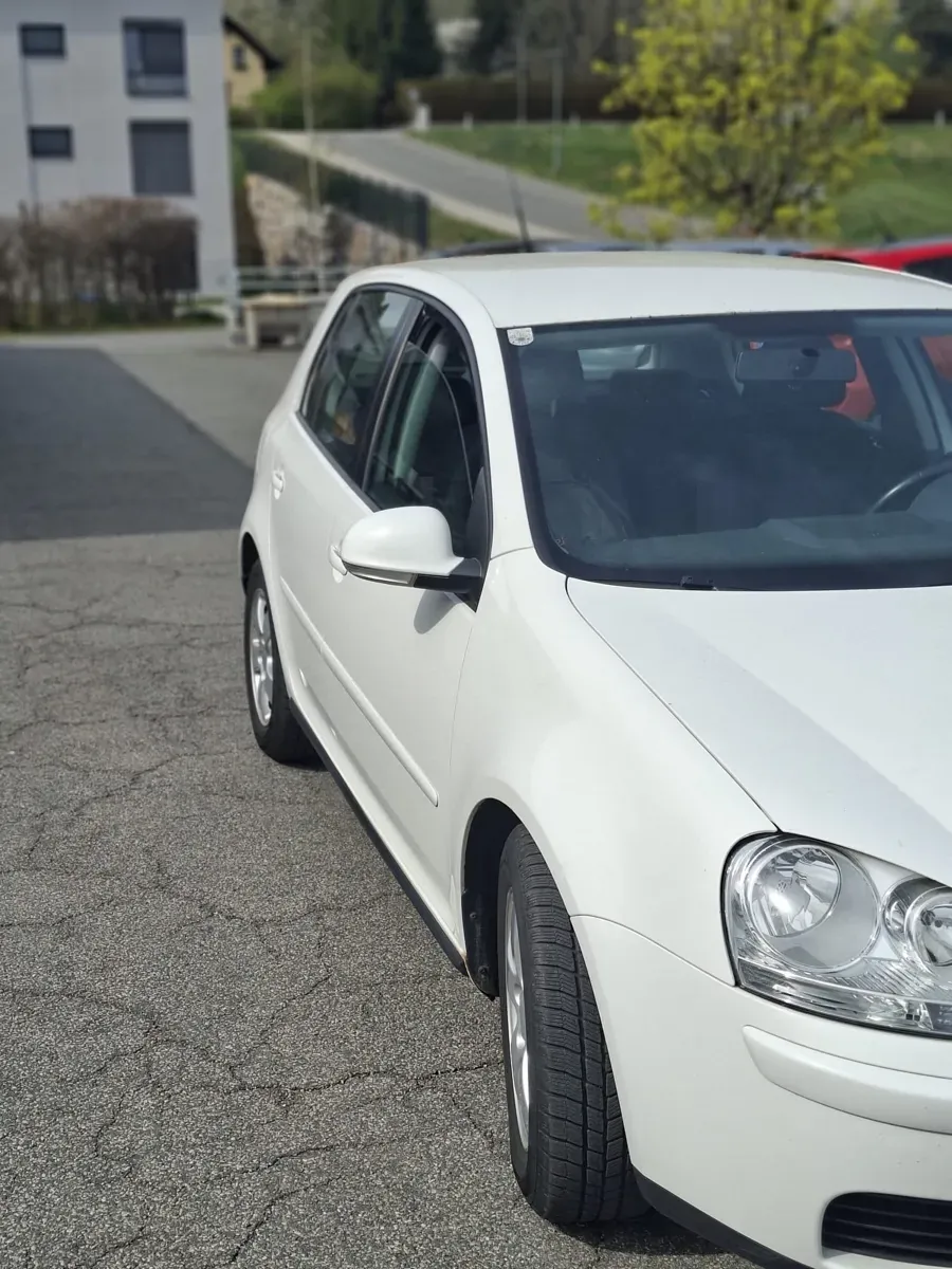 Volkswagen Golf 2008 photo 3