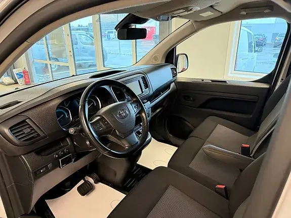 Toyota Proace 2023 photo 3
