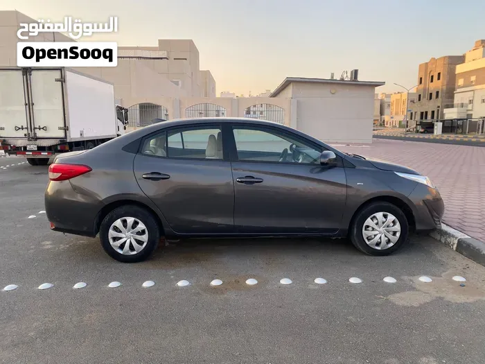 Toyota Yaris 2019 photo 4