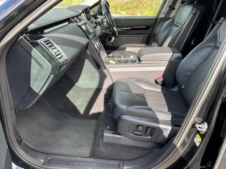 Land Rover Discovery 2020 photo 5