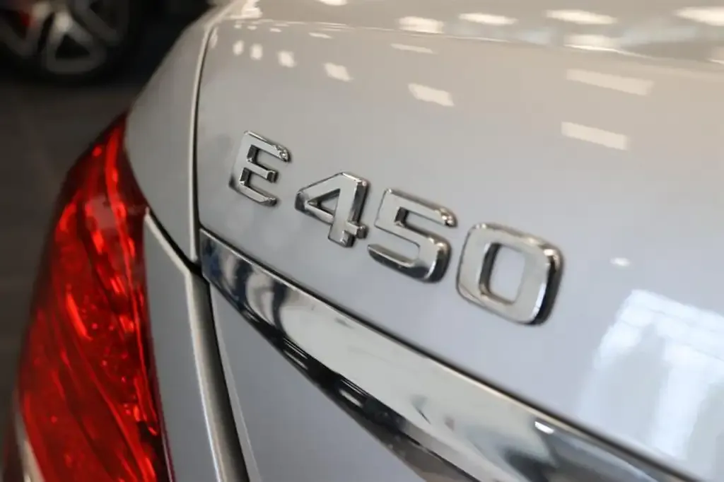 Mercedes-Benz E-Class 2019 photo 5