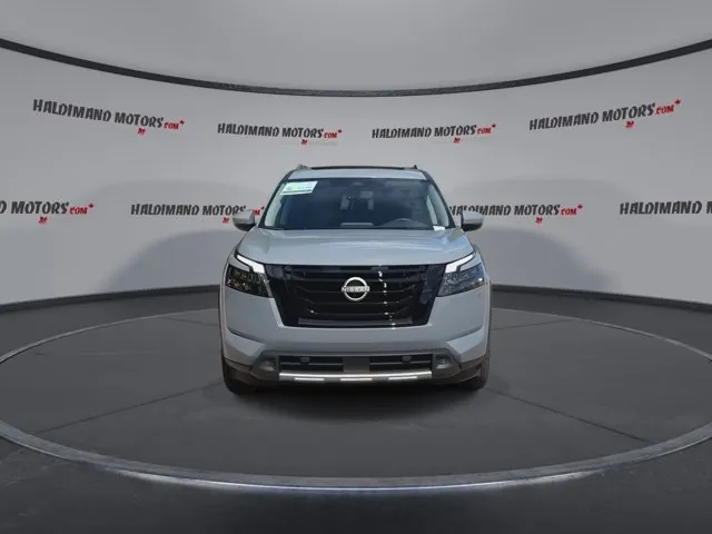Nissan Pathfinder 2025 photo 3