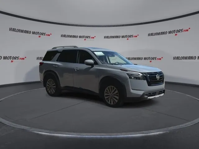 Nissan Pathfinder 2025 photo 2